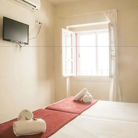 Callejon Del Agua Sevilla